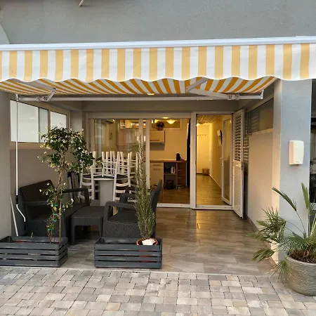 아파트 Apartmenthaus Suskovic Insel Krk