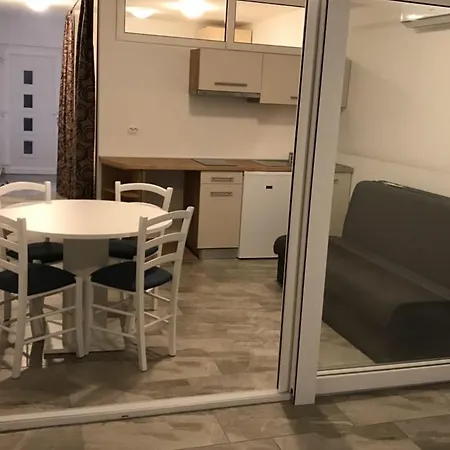 Apartmenthaus Suskovic Insel Krk 아파트 오미살즈